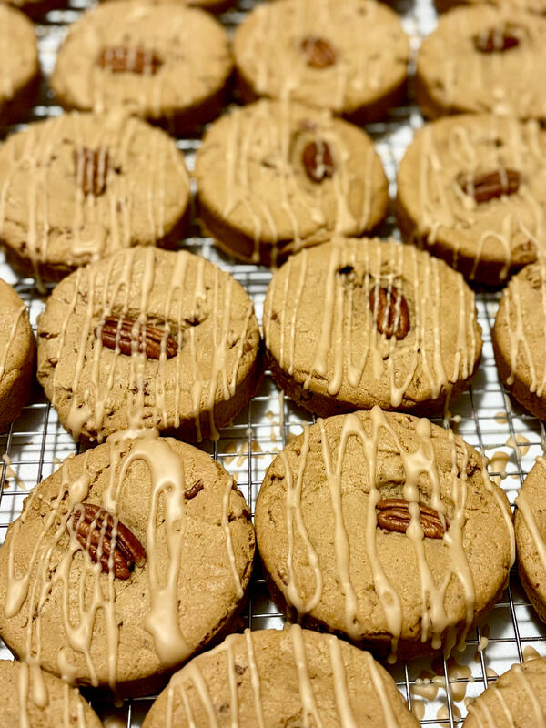 Maple Pecan Cookies